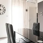 Almi - Guest بورتو توريس